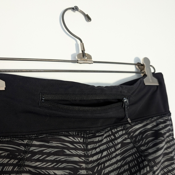 Lululemon Leggings Pace Rival Crop *Full-On Luxtreme (Size 6) - Picture 6 of 8
